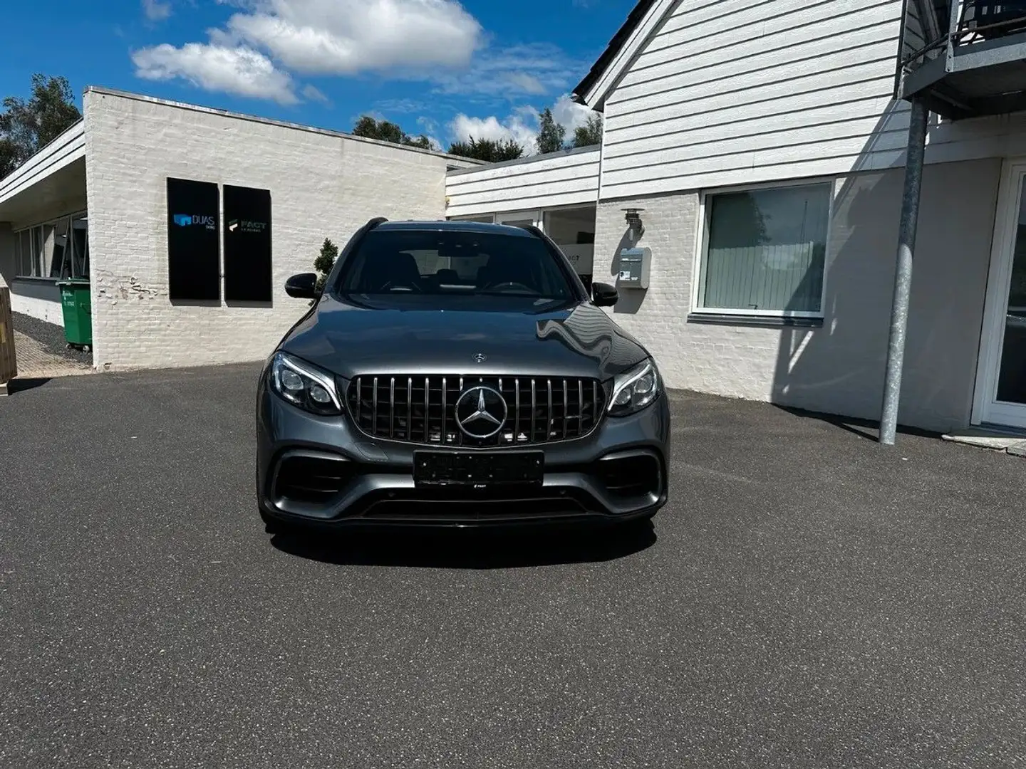 Mercedes-Benz GLC 63 AMG Edition 1 Szary - 2