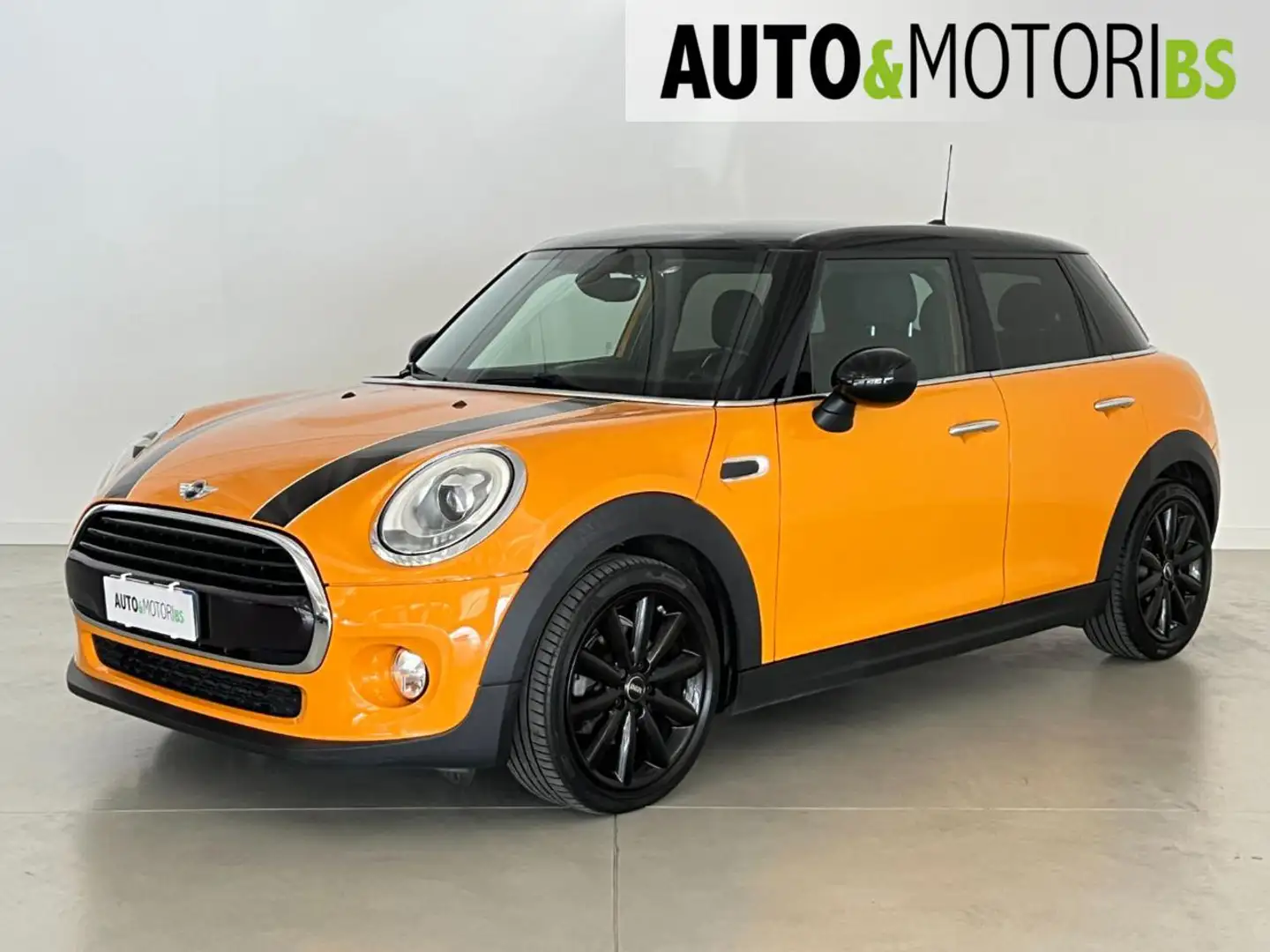 MINI Cooper 1.5 Cooper Hype 5 porte Orange - 1