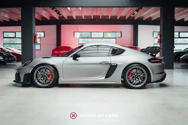 Porsche Cayman view 10