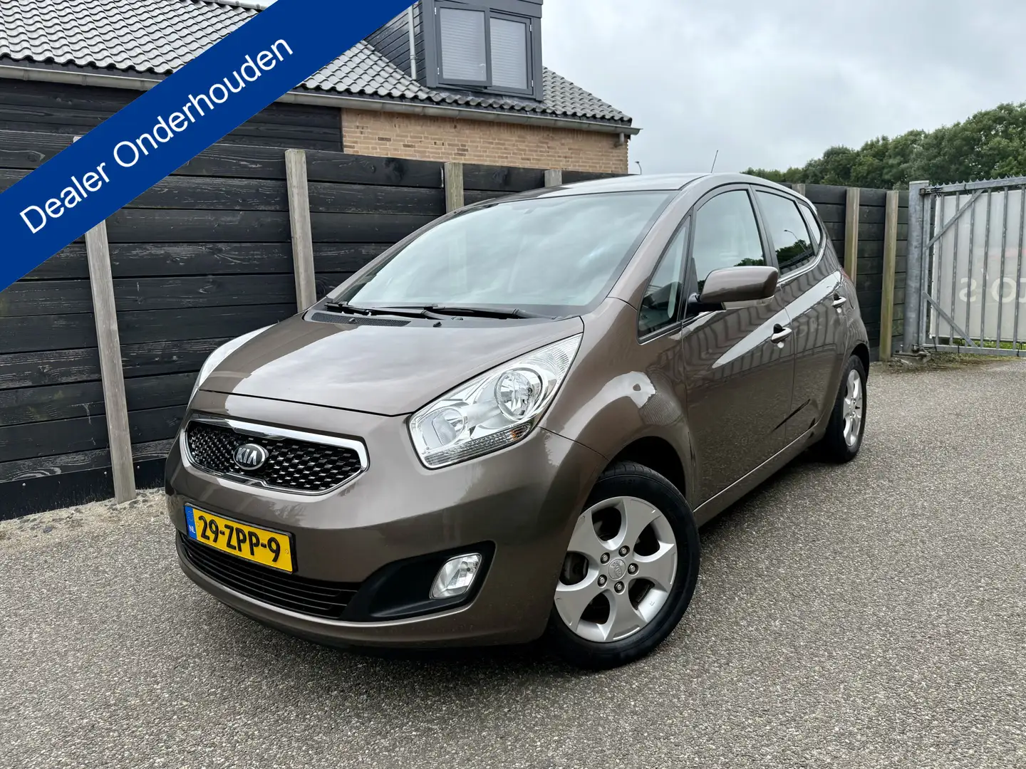 Kia Venga 1.4 CVVT Super Pack dealer onderhouden! Marrone - 1