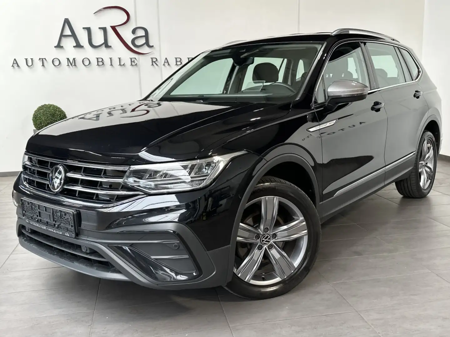 Volkswagen Tiguan Allspace 2.0 TDI 4M DSG Life NAV+LED+HUD Schwarz - 1