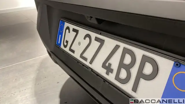 Peugeot 3008 view 8
