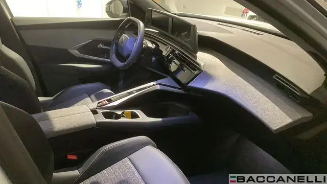 Peugeot 3008 view 10