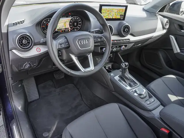 Audi Q2 view 9