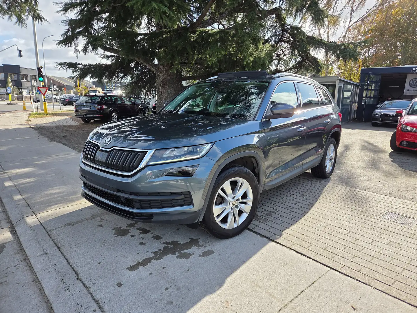 Skoda Kodiaq Kodiaq 1.5 TSI ACT DSG Ambition Gris - 1