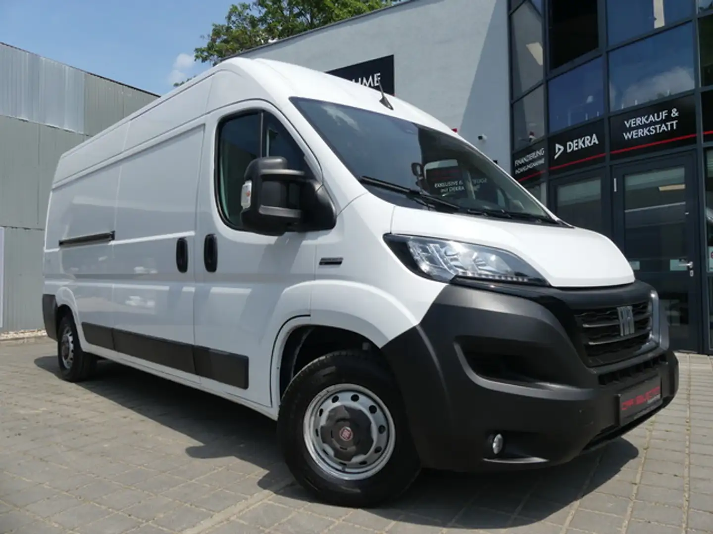 Fiat Ducato Kasten 35 L4H2 SCHRÄNKE/NAVI/KAMERA/AHK Weiß - 1
