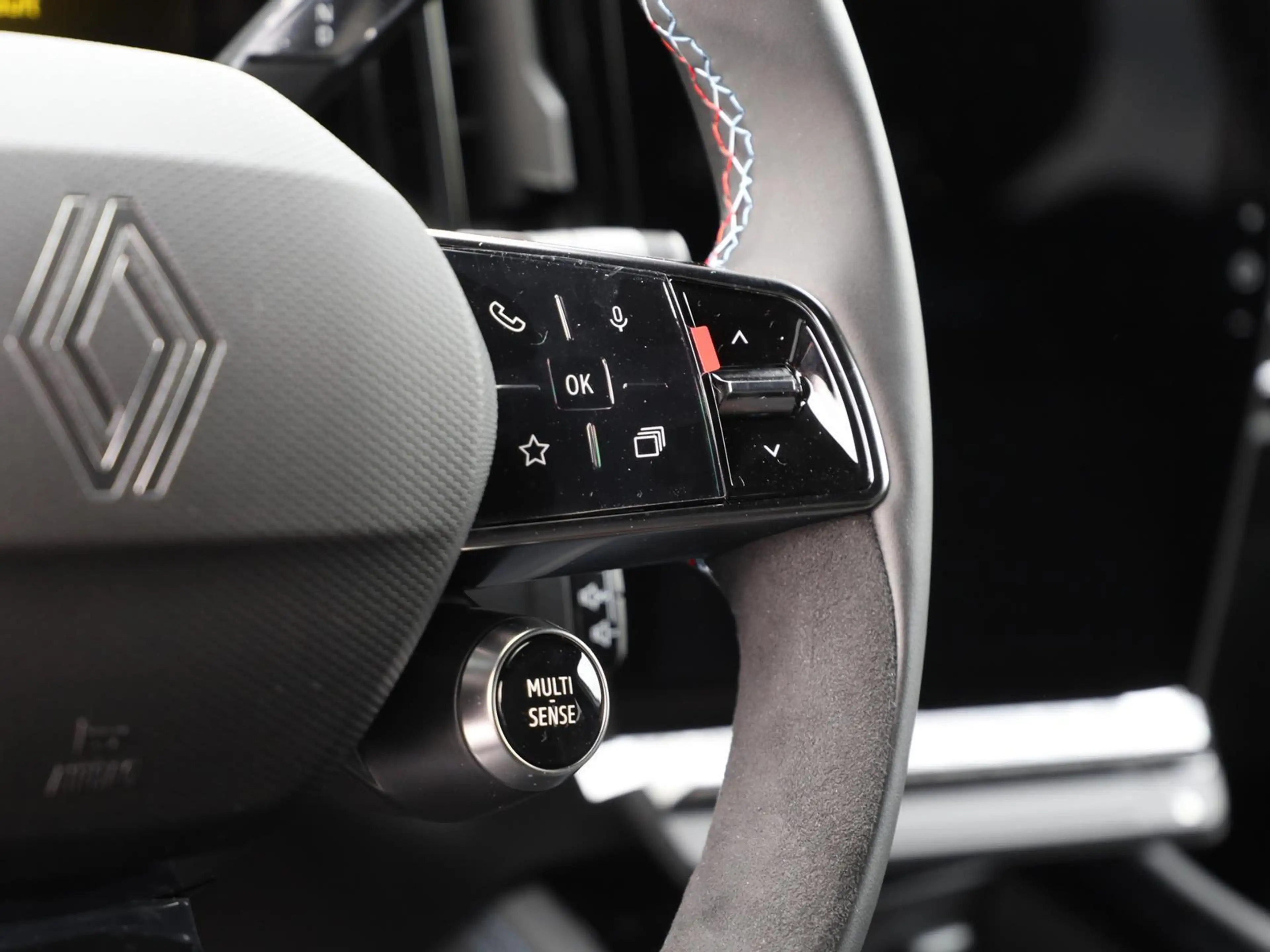 Renault Espace 6 Esprit Alpine Full Hybrid E-Tech 200 7-Sitzer — photo 7