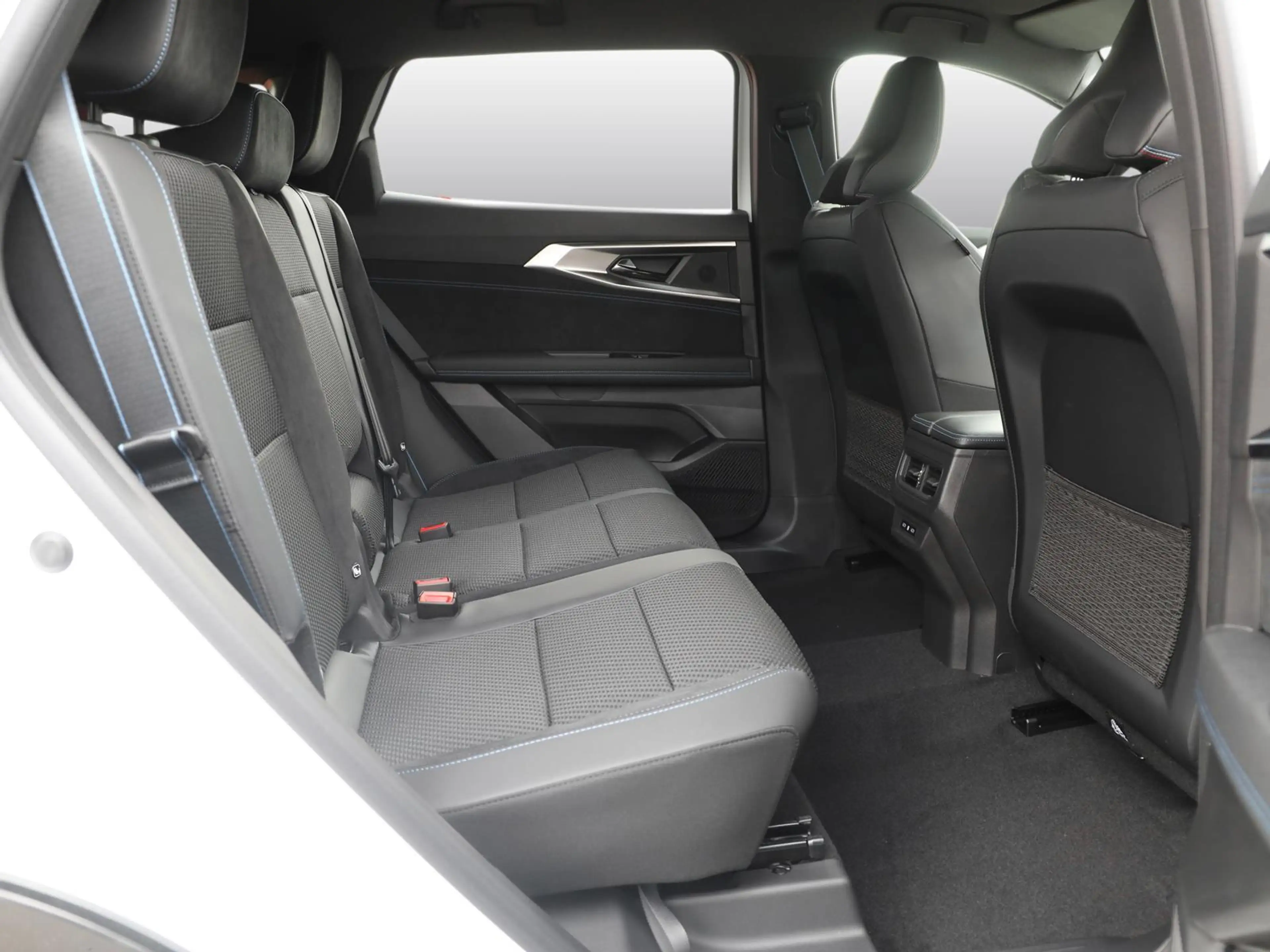 Renault Espace 6 Esprit Alpine Full Hybrid E-Tech 200 7-Sitzer — photo 4