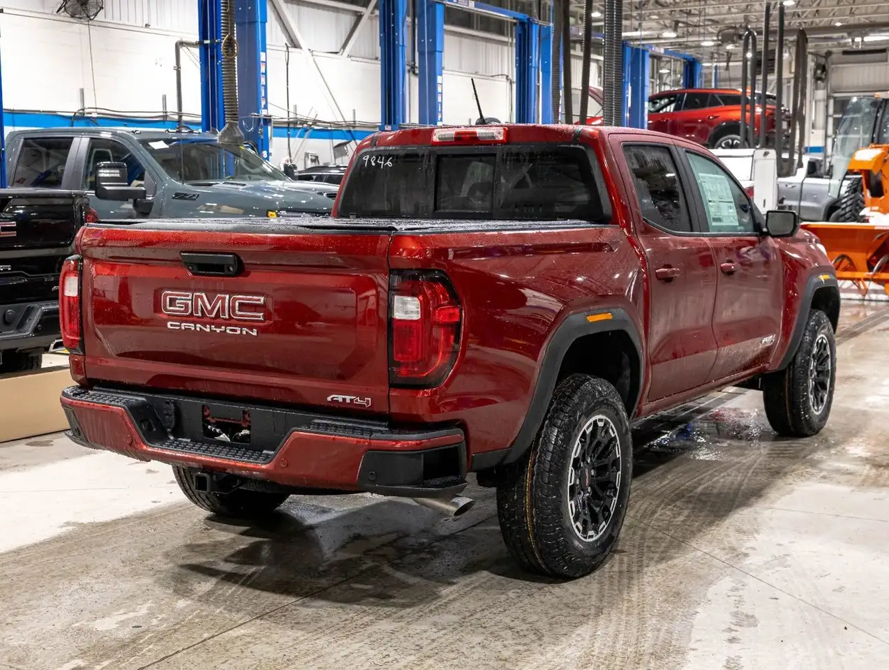 GMC Canyon снимка GMC Canyon
