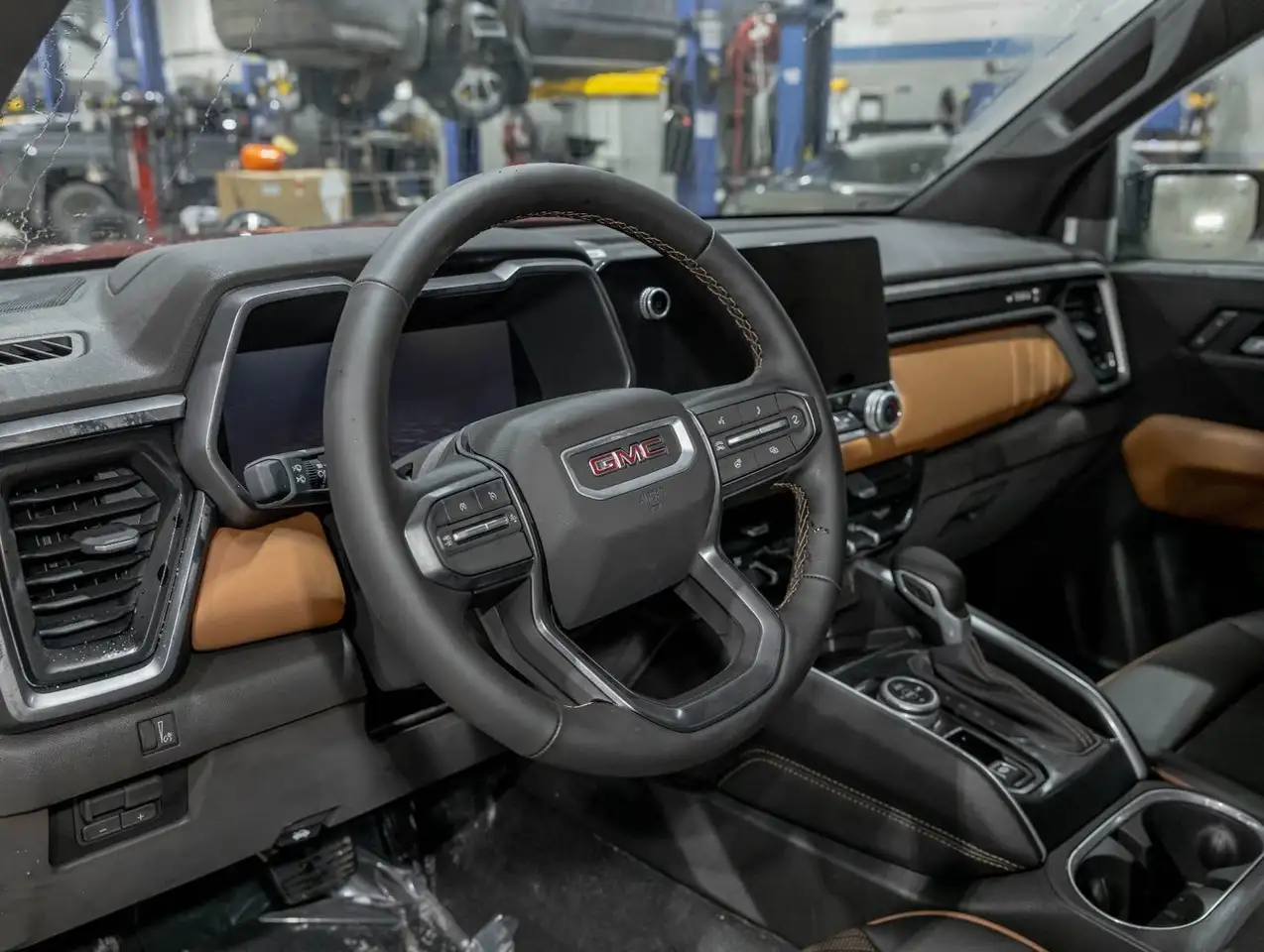 GMC Canyon снимка GMC Canyon