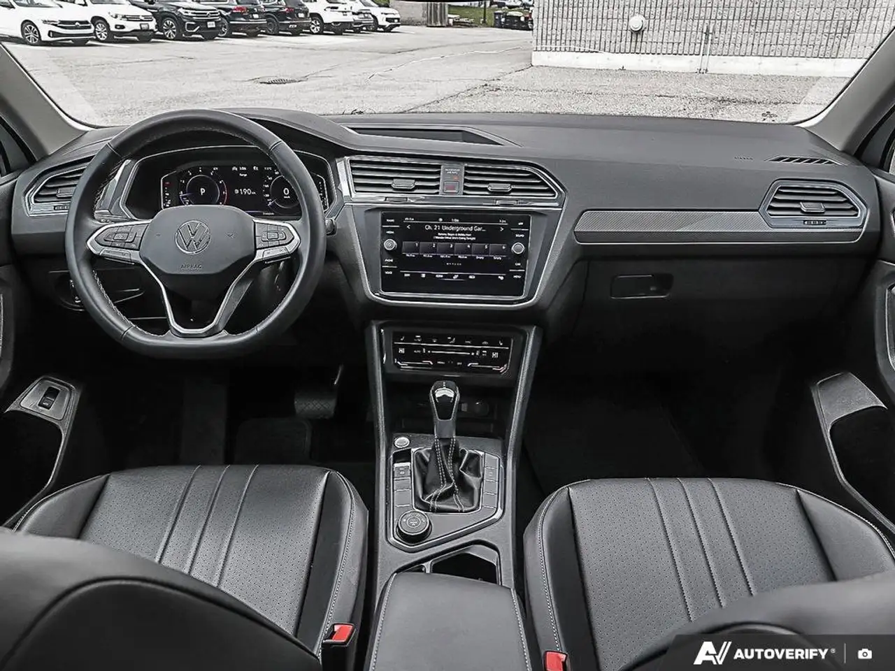 Volkswagen Tiguan снимка Volkswagen Tiguan