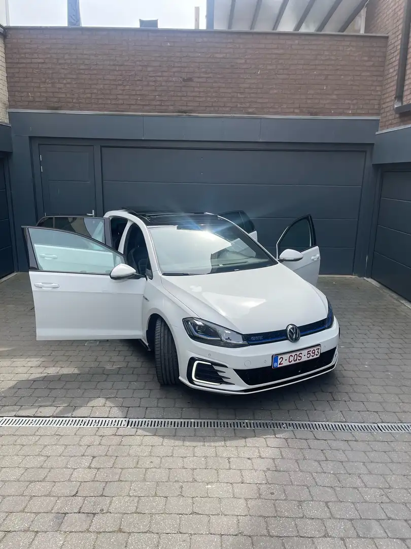 Volkswagen Golf 1.4 GTE Plug-In-Hybrid DSG Blanc - 1