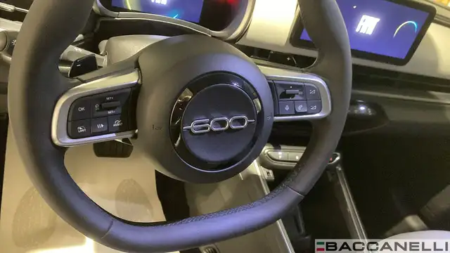 Fiat 600 view 12
