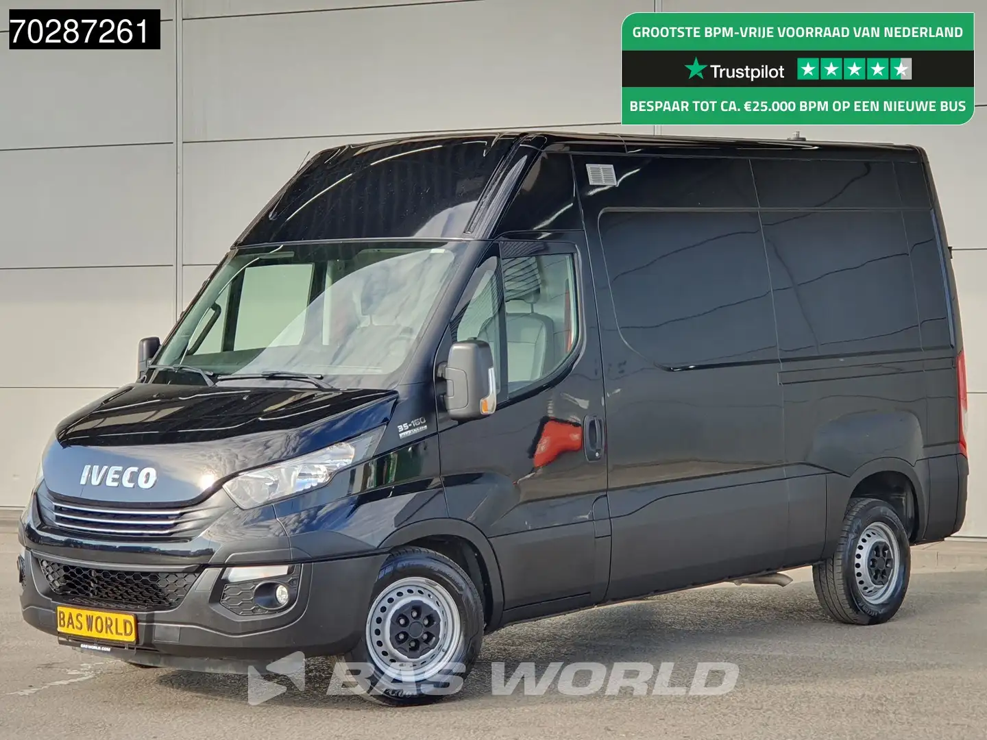 Iveco Daily 35S16 Automaat L2H2 3,5t Trekhaak Airco Cruise Cam Zwart - 1