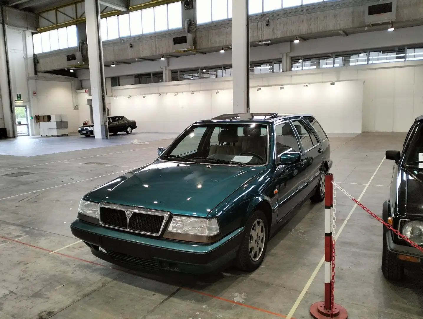 Lancia Thema SW 2.0 ie 16v c/abs - 1