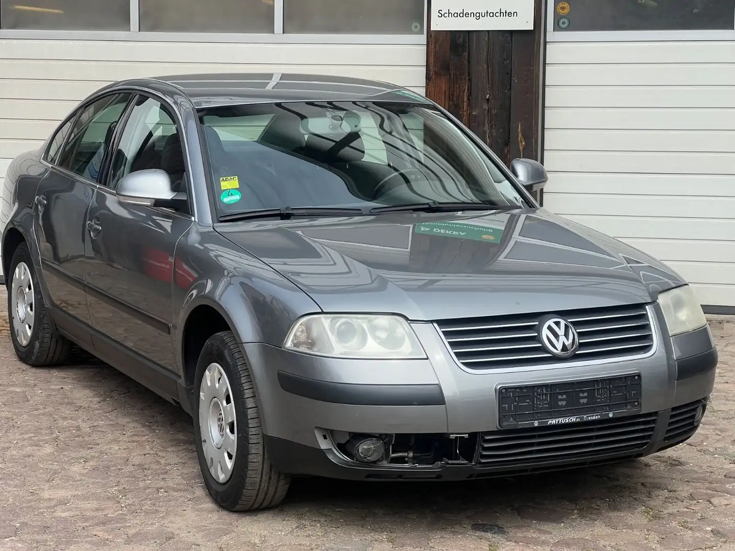 Volkswagen Passat Lim. Comfortline 2.0 Grau - 1