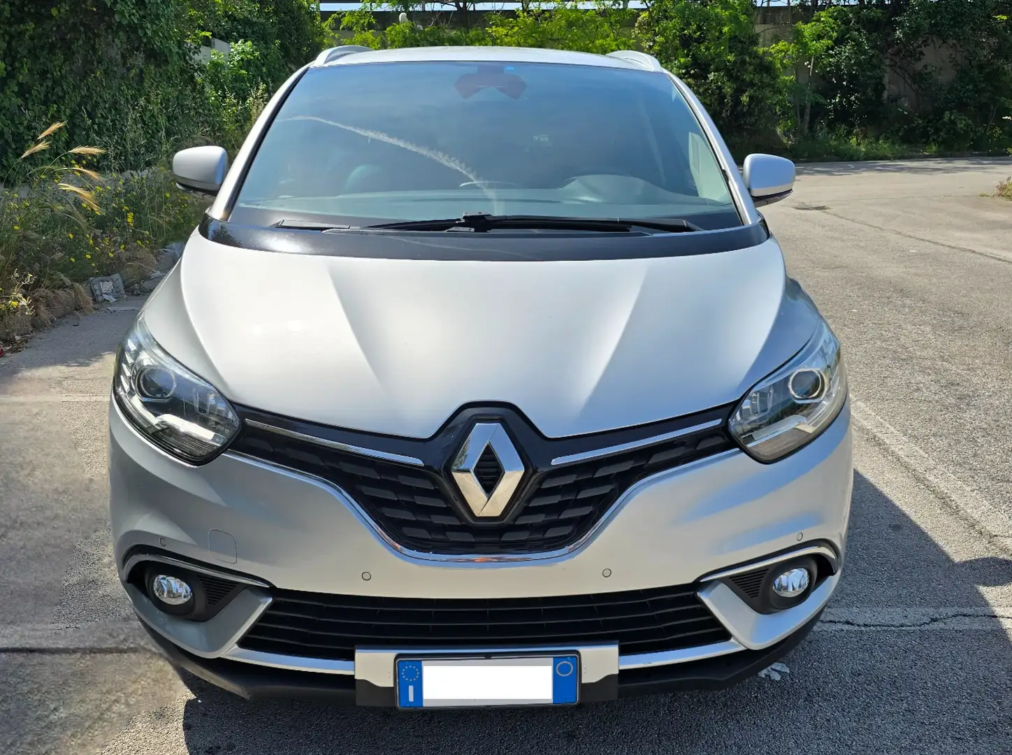 Renault Grand Scenic Grand Scenic IV 2017 1.6 dci energy Intens 130cv Ezüst - 2