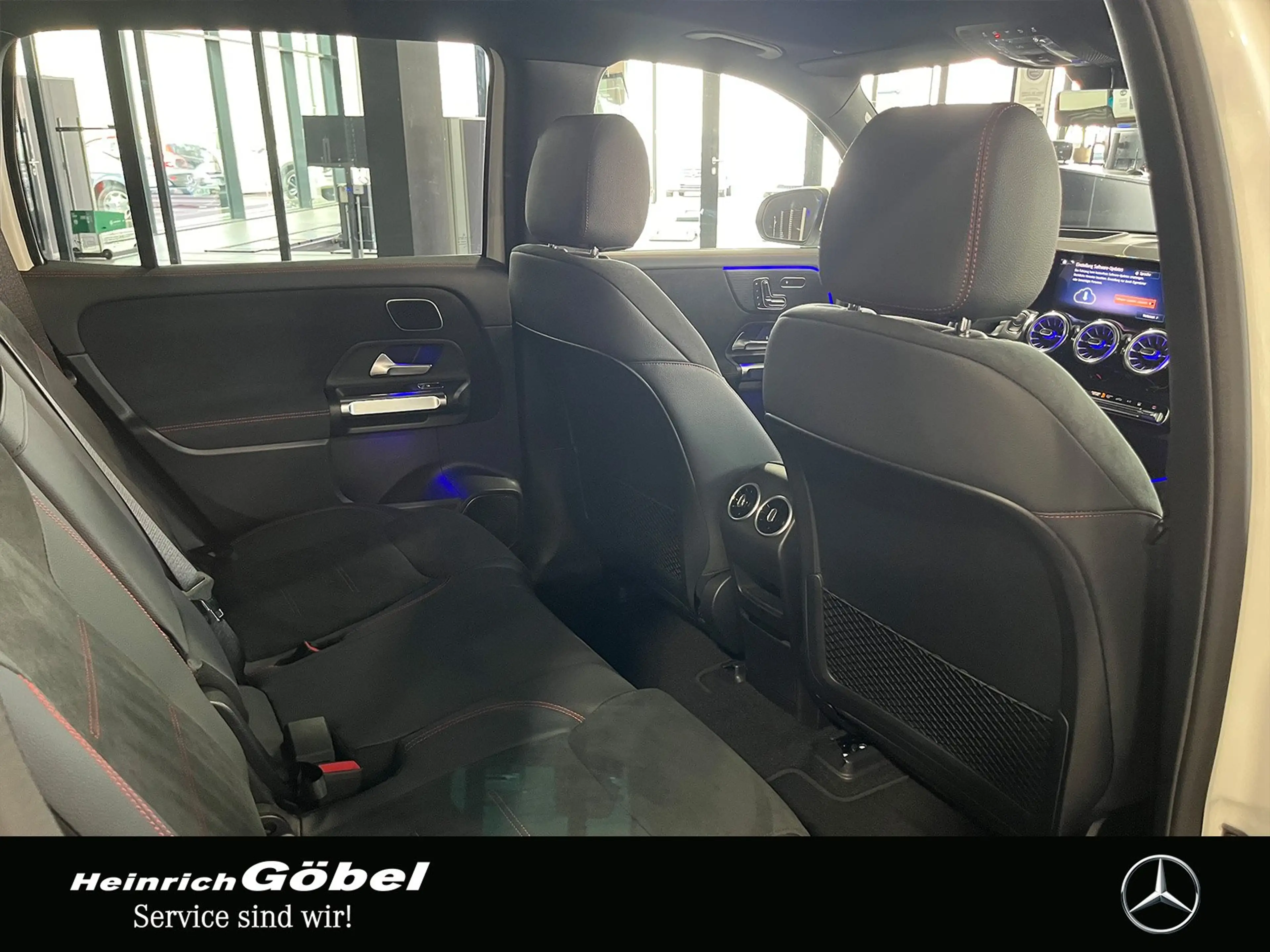 Mercedes-Benz EQB 350 4M AMG+PANO+HUD+360°+CARPLAY+MEMORY+ — photo 8