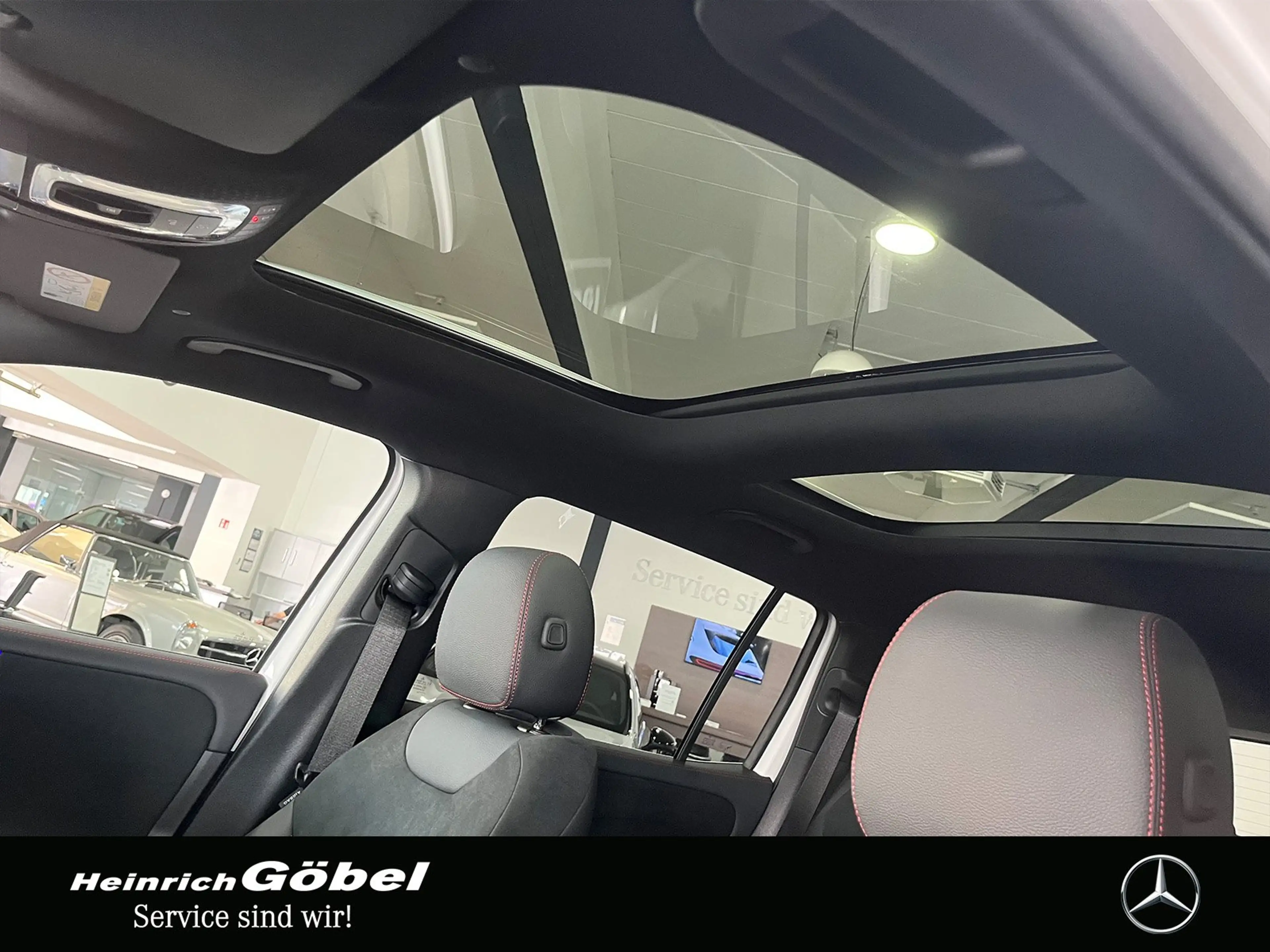 Mercedes-Benz EQB 350 4M AMG+PANO+HUD+360°+CARPLAY+MEMORY+ — photo 12