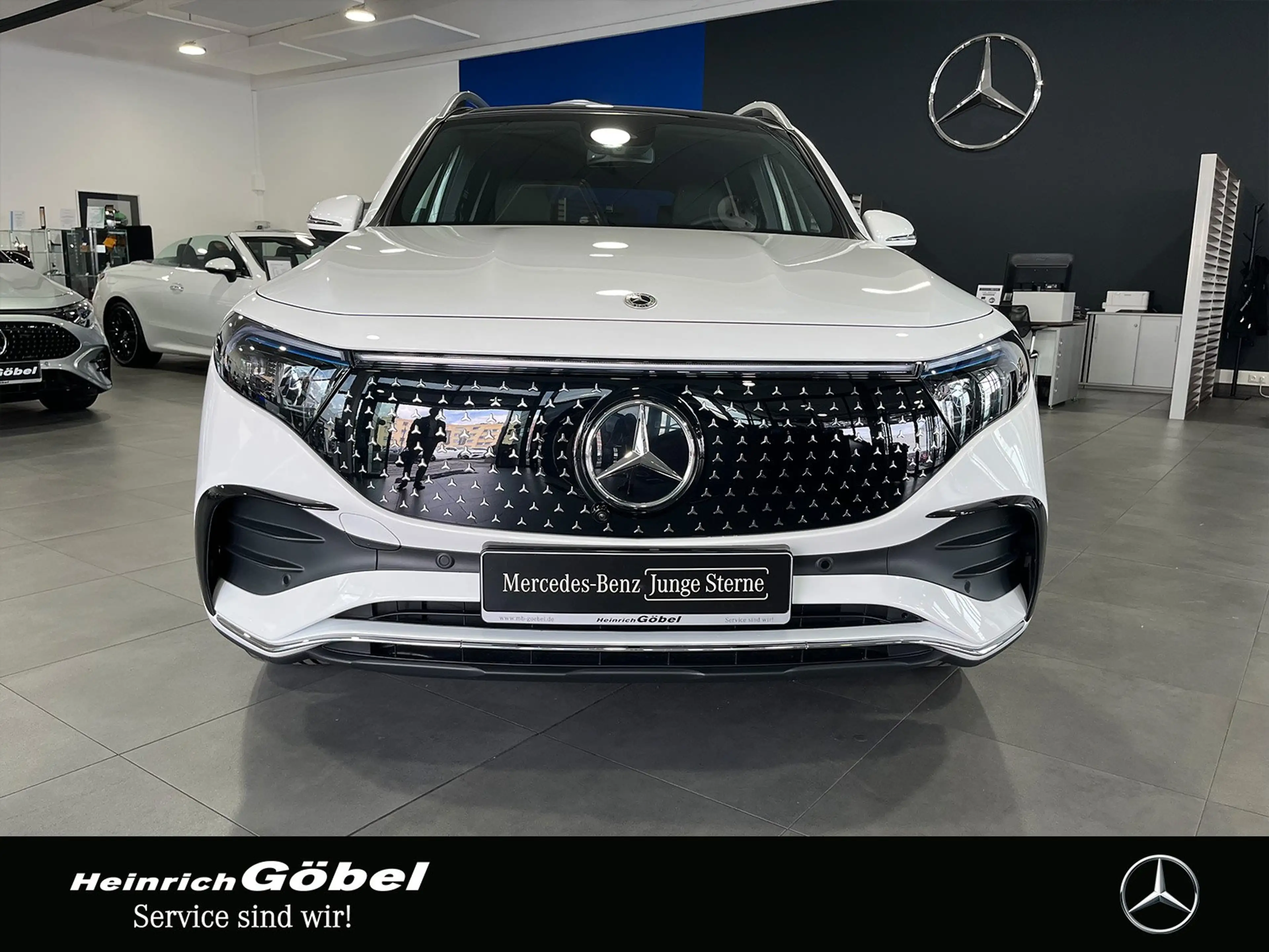 Mercedes-Benz EQB 350 4M AMG+PANO+HUD+360°+CARPLAY+MEMORY+ — photo 3