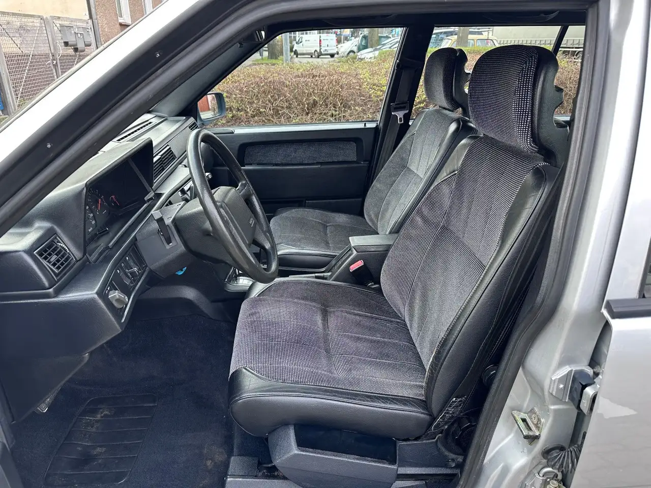 Volvo 740 GLT AUTOMATIK+KLIMA+SCHIEBEDACH+SITZHEIZUNG, foto 4