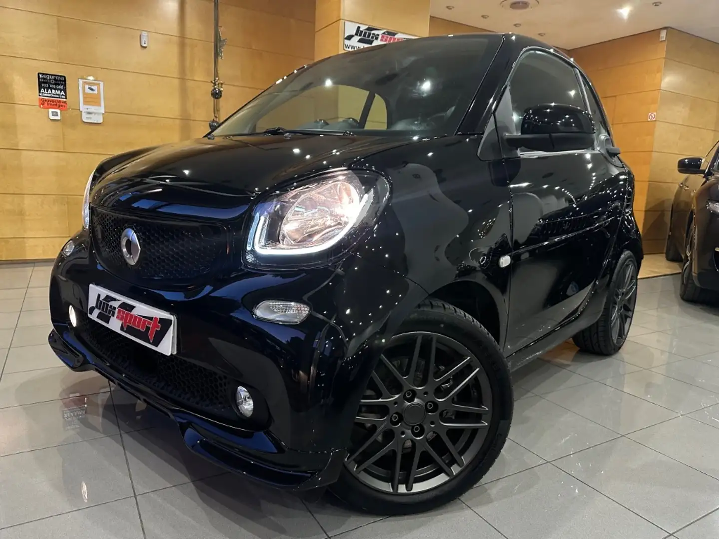 smart forTwo Coupé ED Ushuaia edition Negro - 1