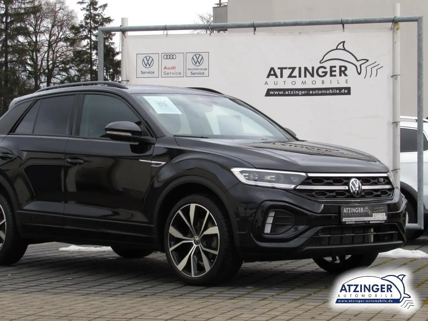 Volkswagen T-Roc R-Line 1.5 l TSI ACC BLACKSTYLE Klima Navi Schwarz - 1