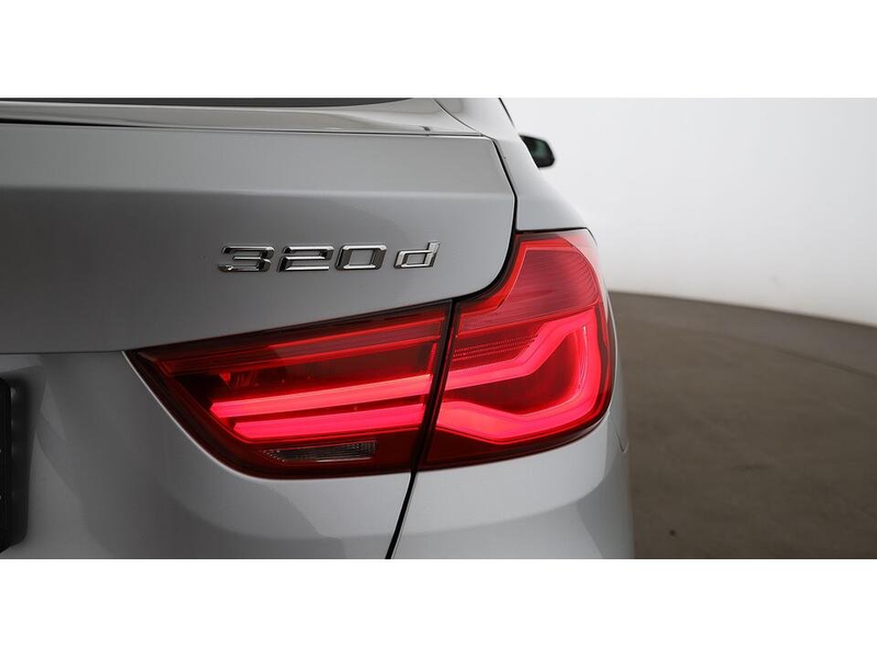 BMW 320 d Gran Turismo xDrive Aut LED SKY HEAD-UP AHK — photo 8