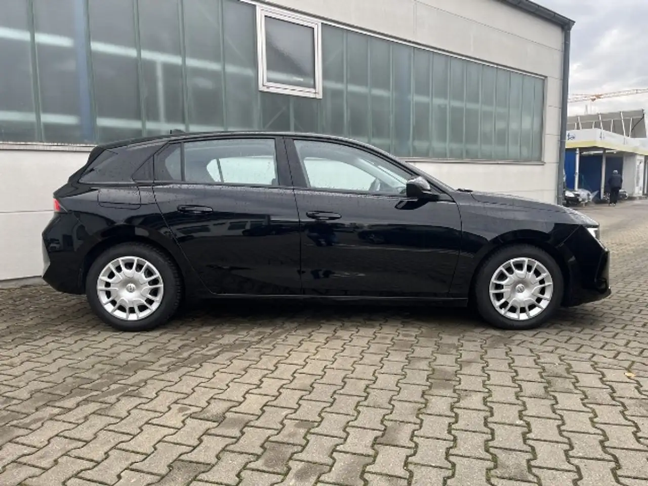 Opel Astra L 1.2 Turbo Enjoy — photo 3