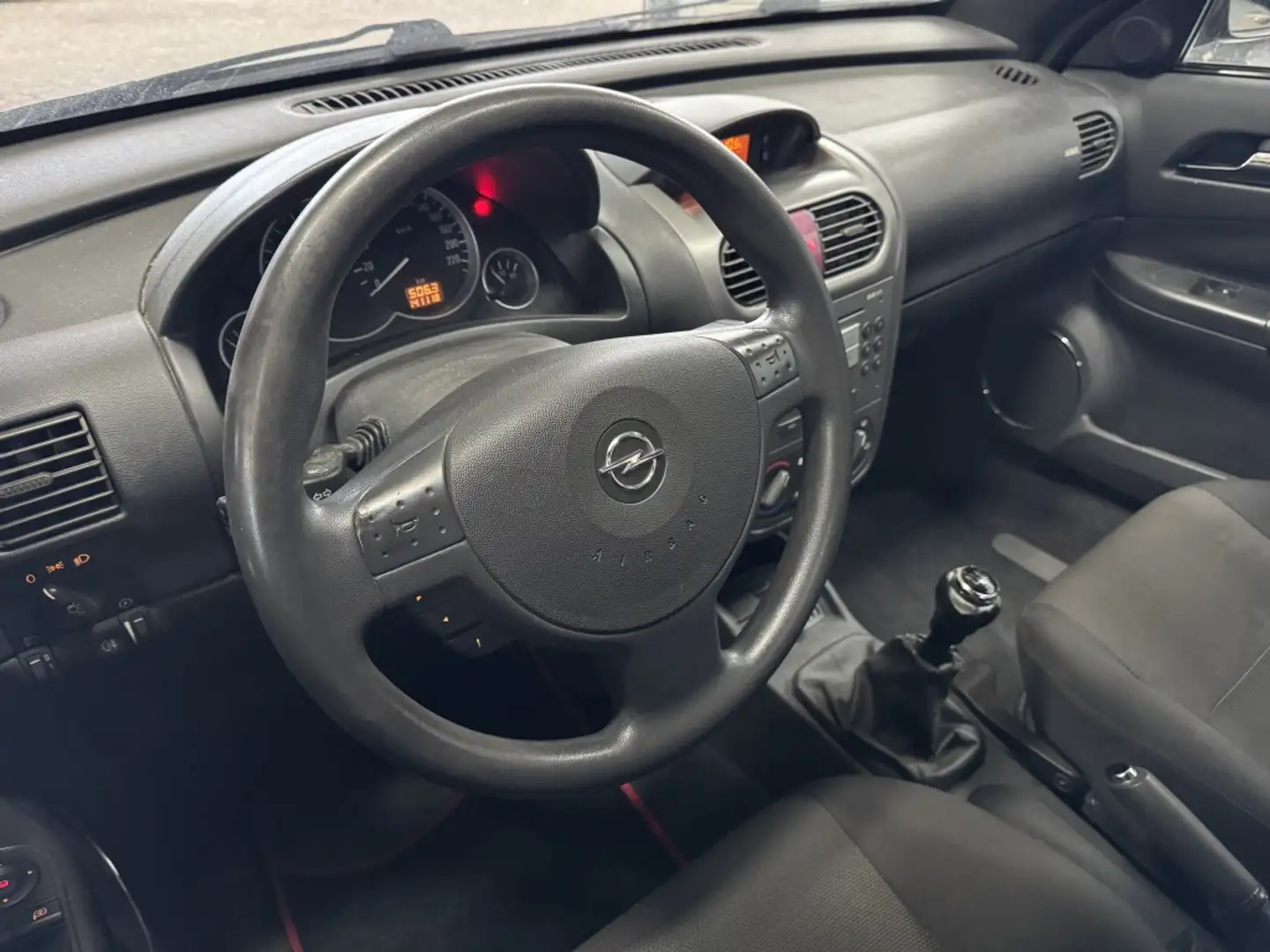 Opel Tigra TwinTop 1.4 16V Sport Cruise Airco Nap Schwarz - 2