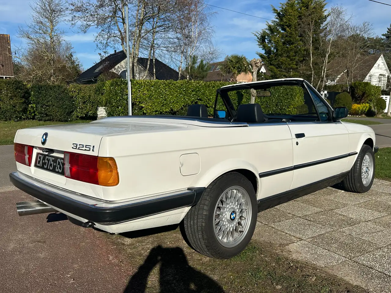 BMW 325i, foto 2