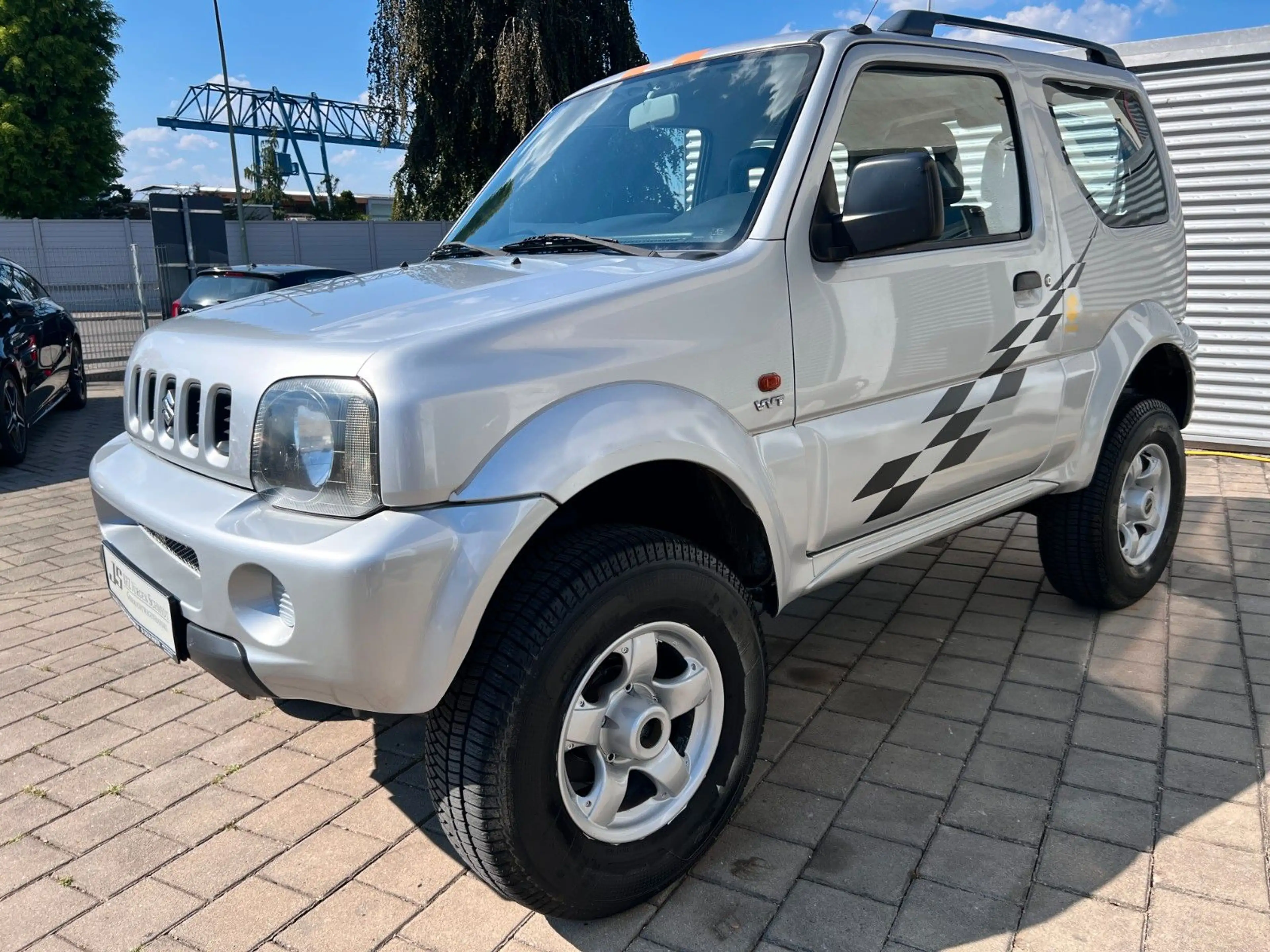 Suzuki Jimny 1,3 Club 4x4 Fahrwerk ARB Sperre 53.000KM — photo 2
