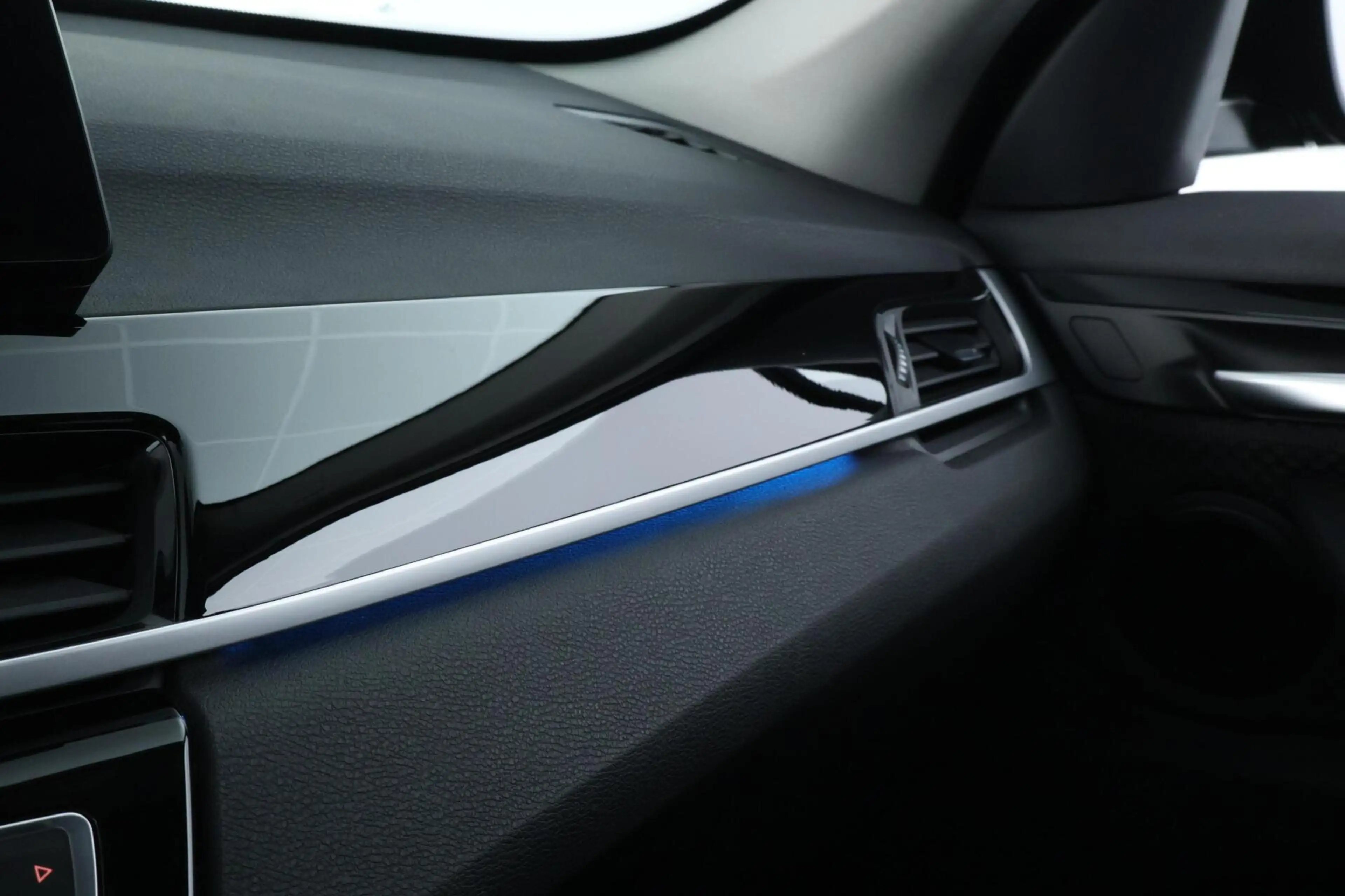 BMW X1 xDrive25e Business Edition Plus |LED|HUD|PDC|SFEER — photo 36