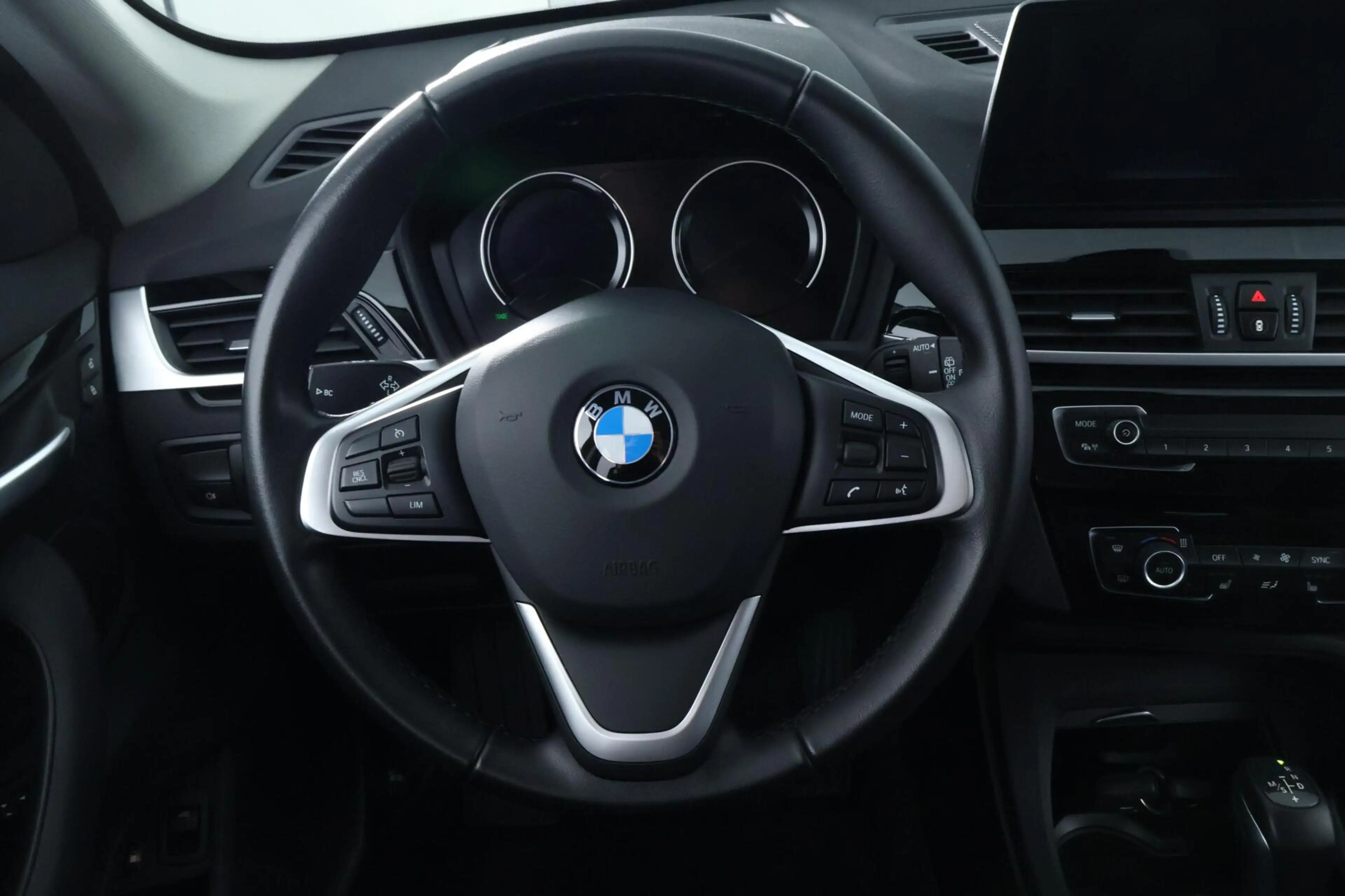 BMW X1 xDrive25e Business Edition Plus |LED|HUD|PDC|SFEER — photo 10