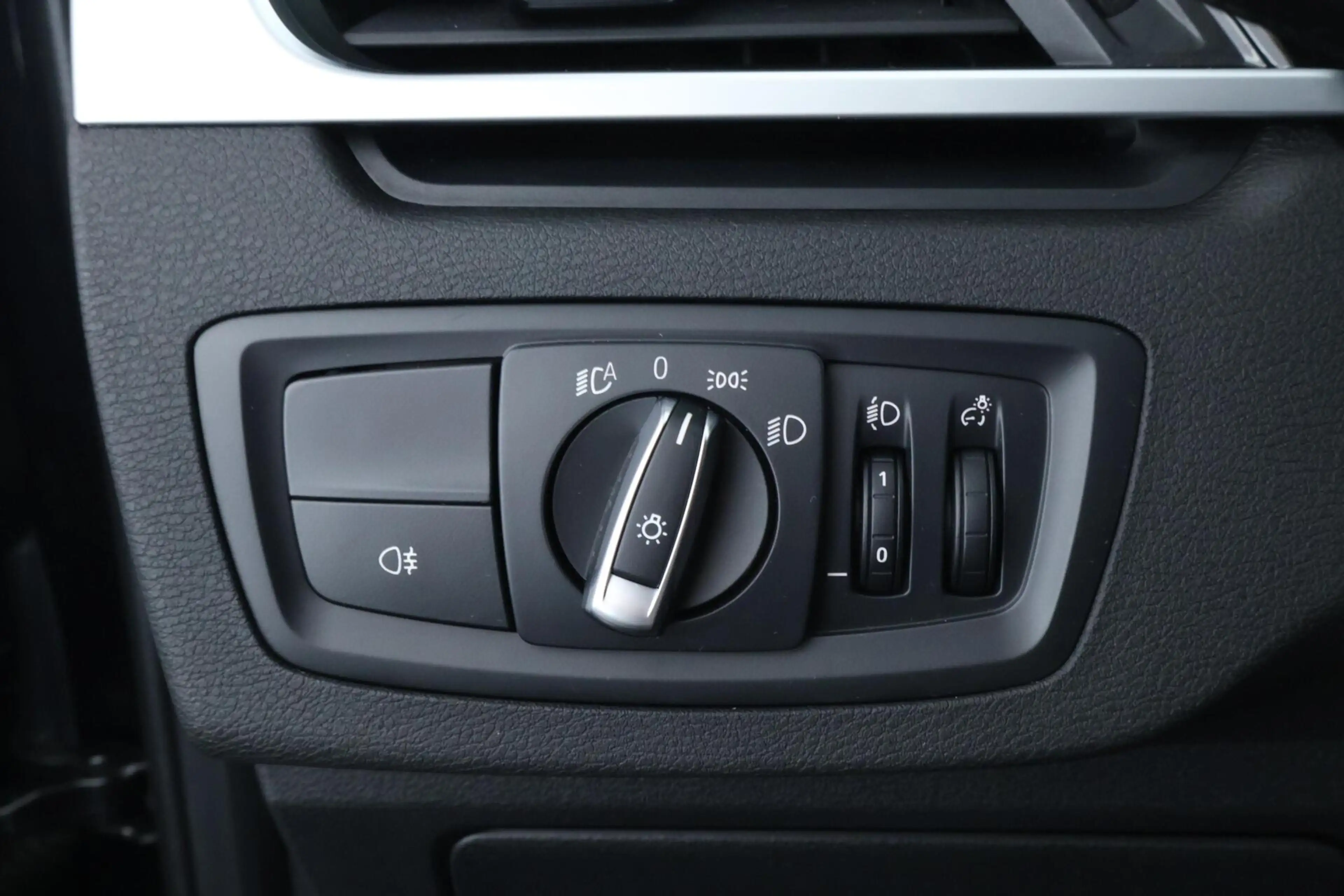 BMW X1 xDrive25e Business Edition Plus |LED|HUD|PDC|SFEER — photo 22