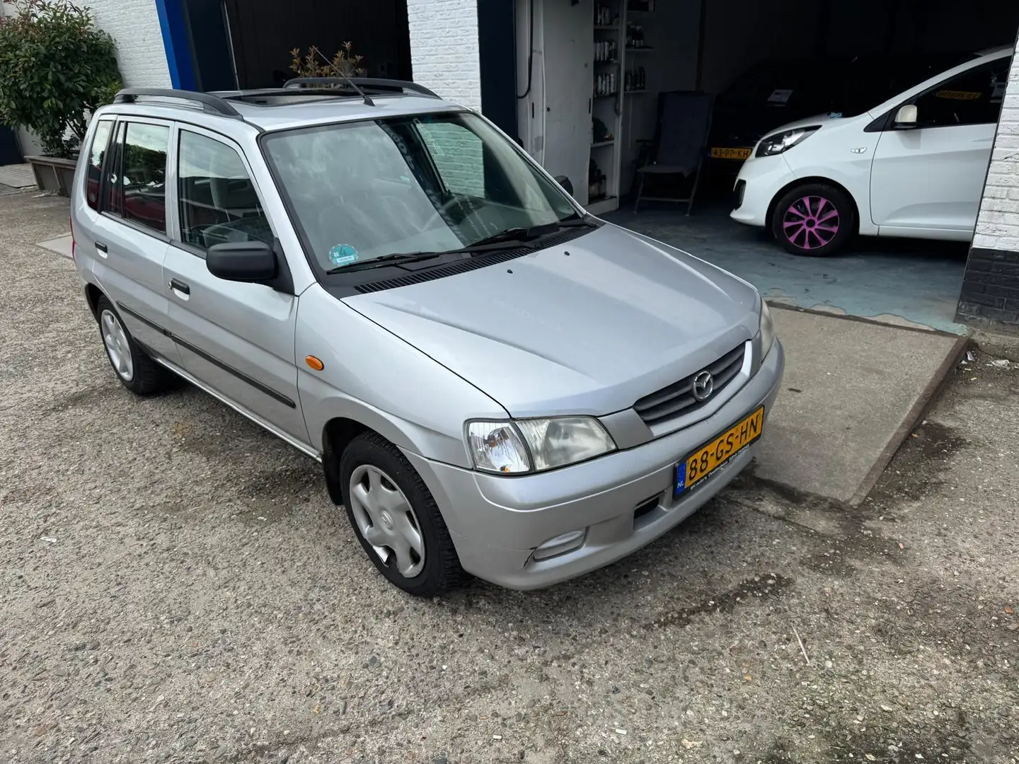 Mazda Demio 1.5 Exclusive-Automaat- met onderhoudshistorie, el Grijs - 2