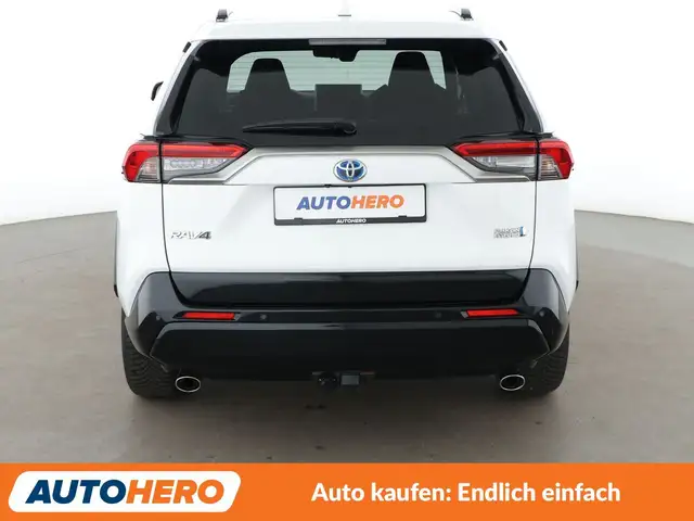 Toyota RAV4 view 5