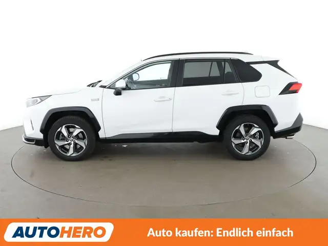 Toyota RAV4 view 3