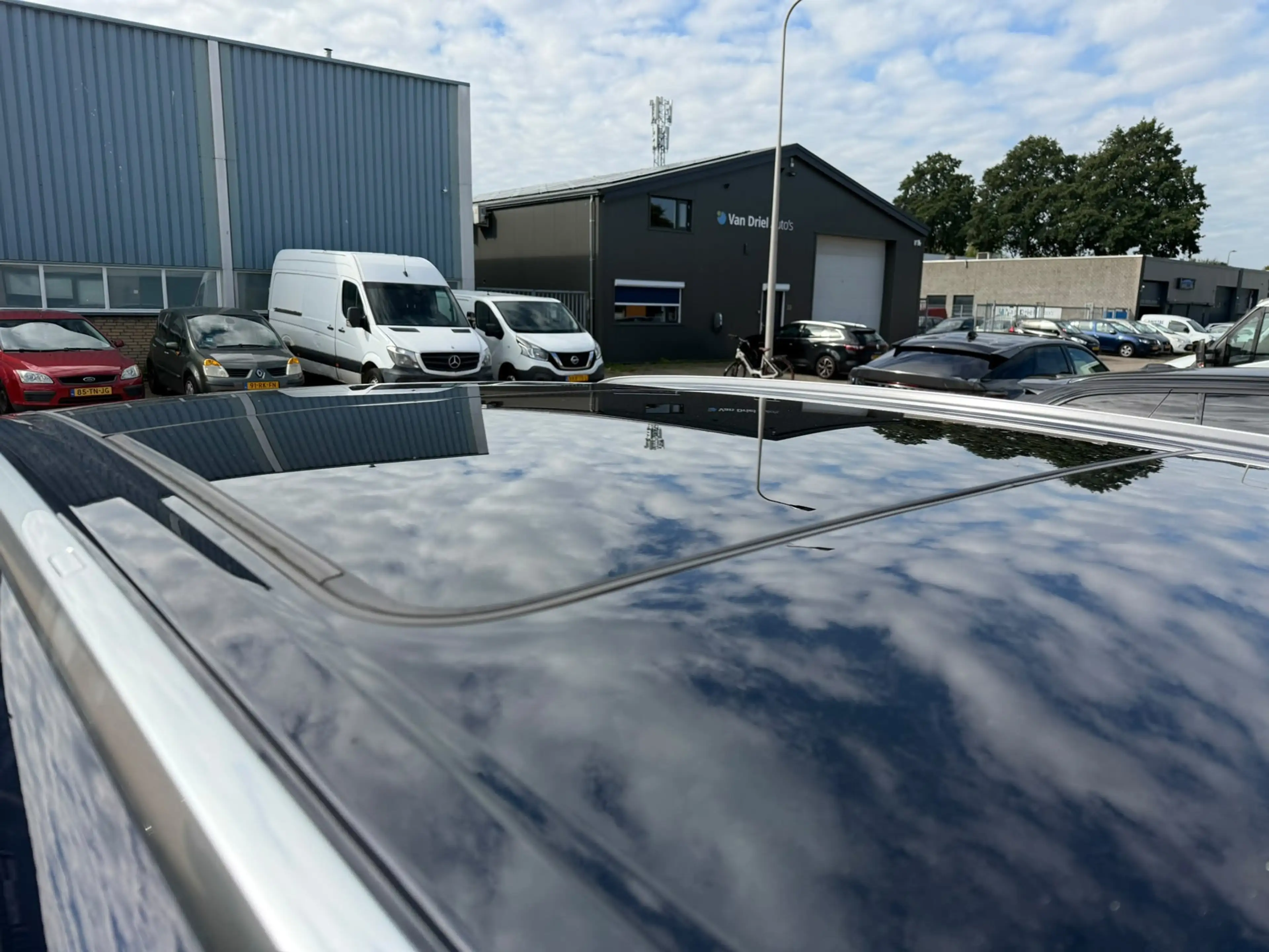 Audi Q7 e-tron 3.0 TDI quattro Sport — photo 12