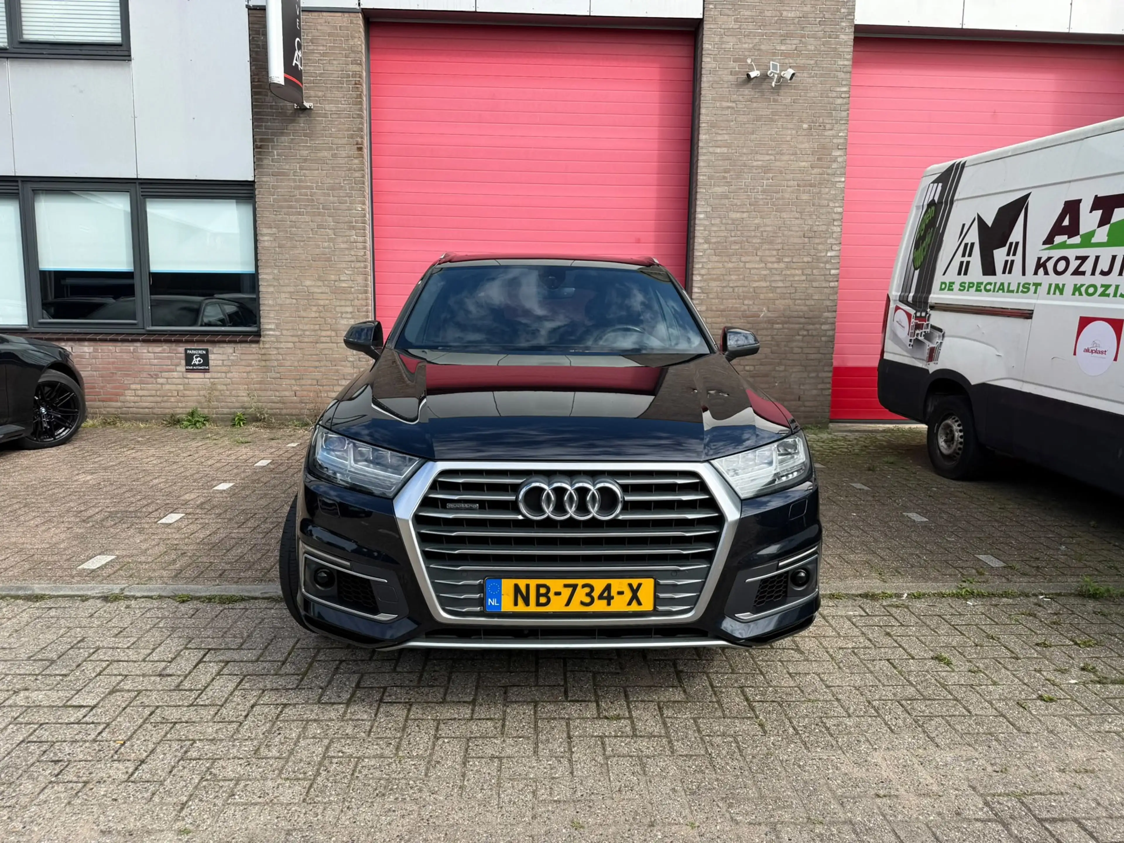 Audi Q7 e-tron 3.0 TDI quattro Sport — photo 2