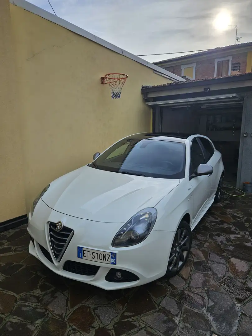 Alfa Romeo Giulietta 1.6 jtdm Veloce Bianco - 1