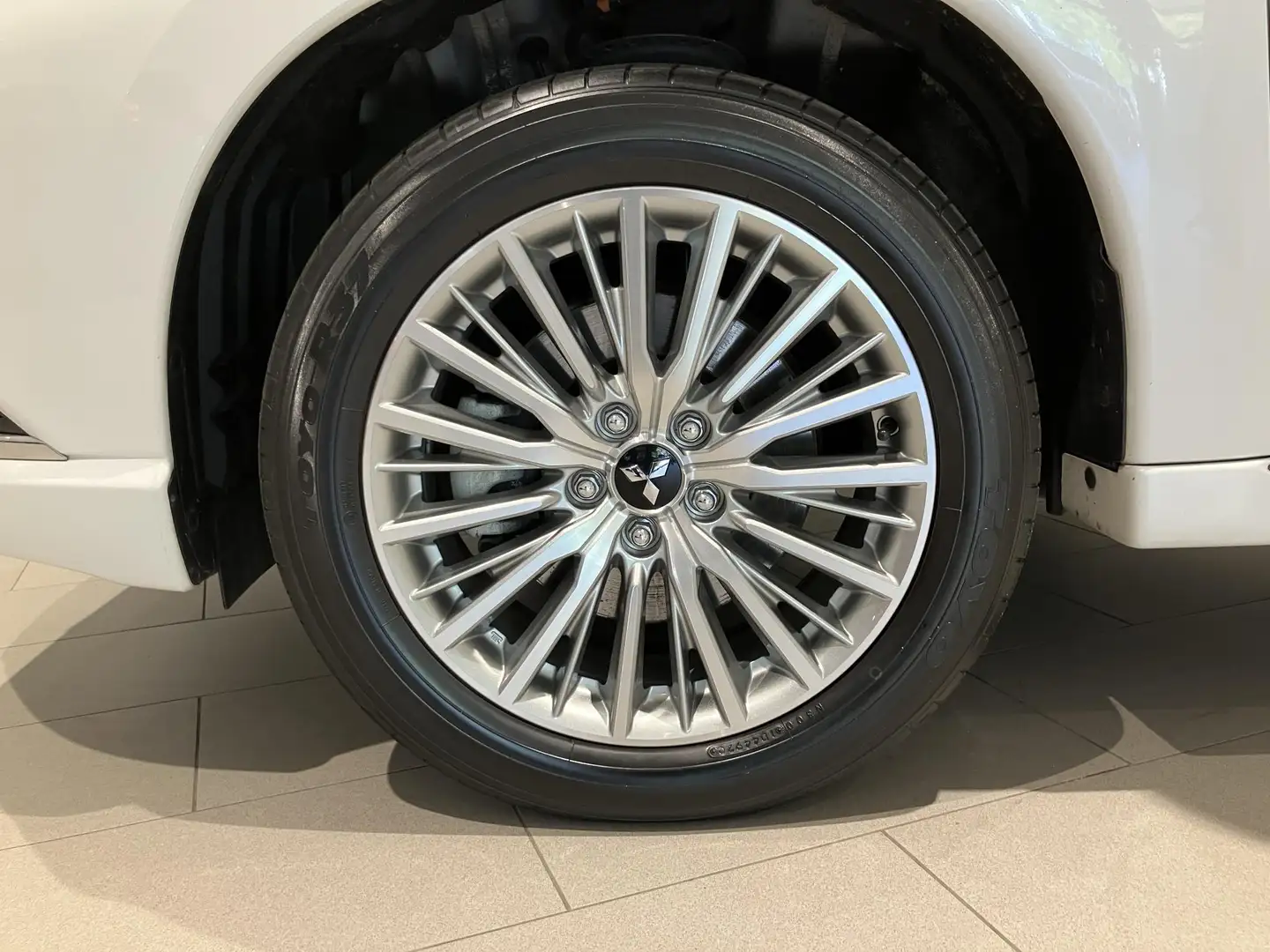 Mitsubishi Outlander 2.4 PHEV Intense+ 224 PK | Panoramadak | Trekhaak Blanc - 2