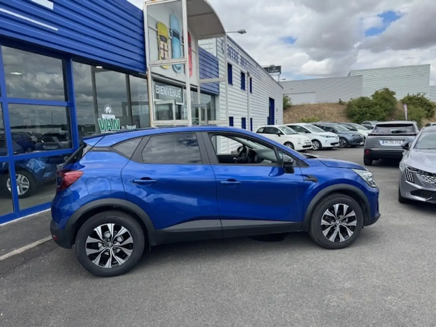 Renault Captur 1.0 TCE 90CH EVOLUTION Bleu - 2