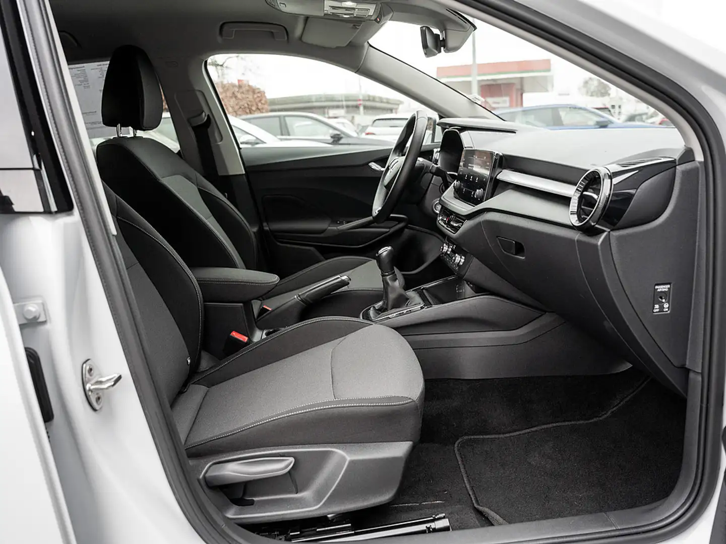 Skoda Fabia 1.0 TSI Ambition KLIMA ALU BT GOB LED A Weiß - 2