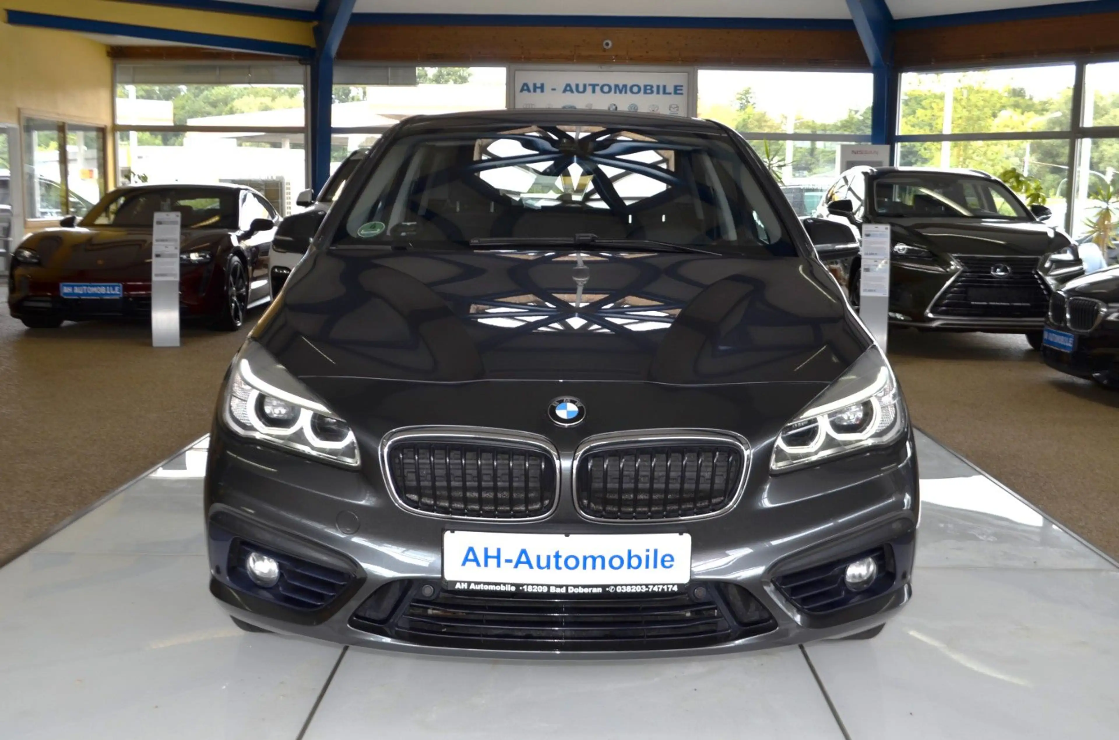 BMW 220 Active Tourer Sport Line AUTOMATIK / XENON — photo 5