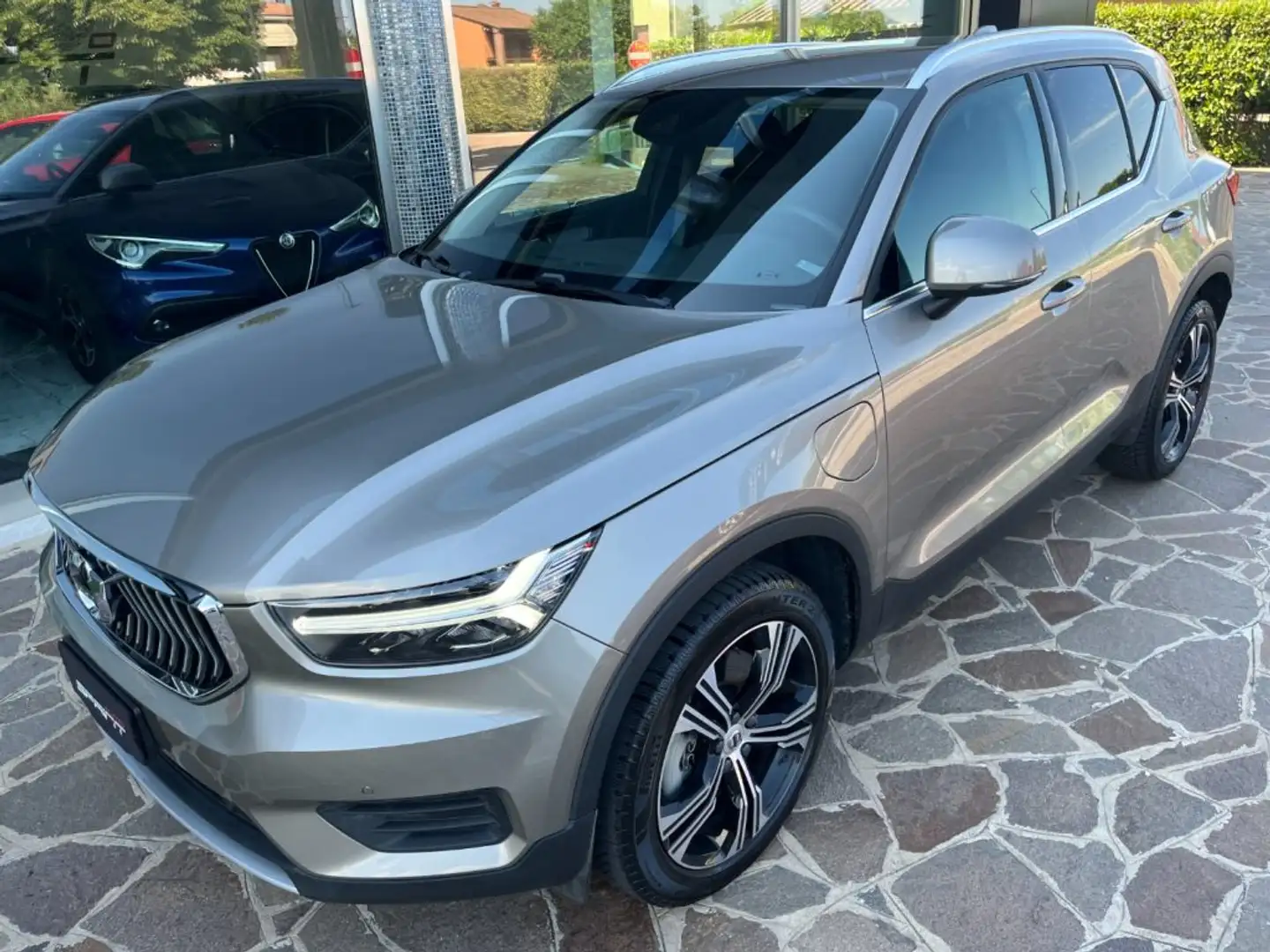 Volvo XC40 T4 Recharge Plug-In Hybrid Automatico Inscritption - 1