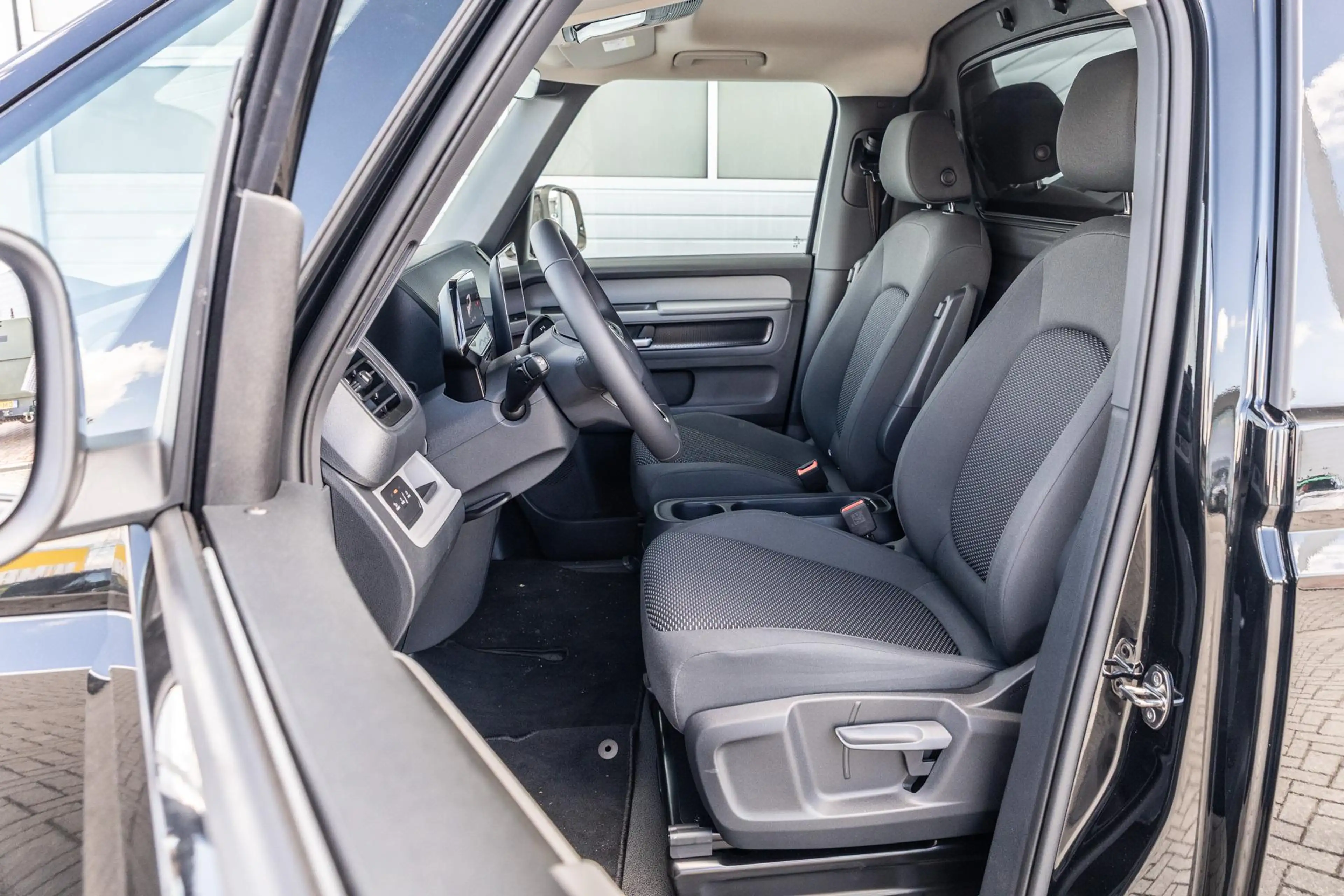 Volkswagen ID. Buzz Cargo 286pk Bulli Limited Edition 79 kWh | 20" Velgen | — photo 4