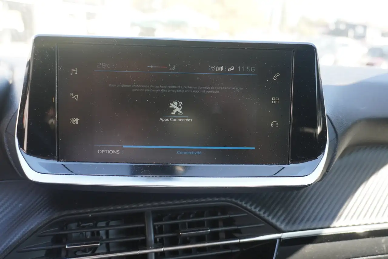 Peugeot 208 208 — photo 23
