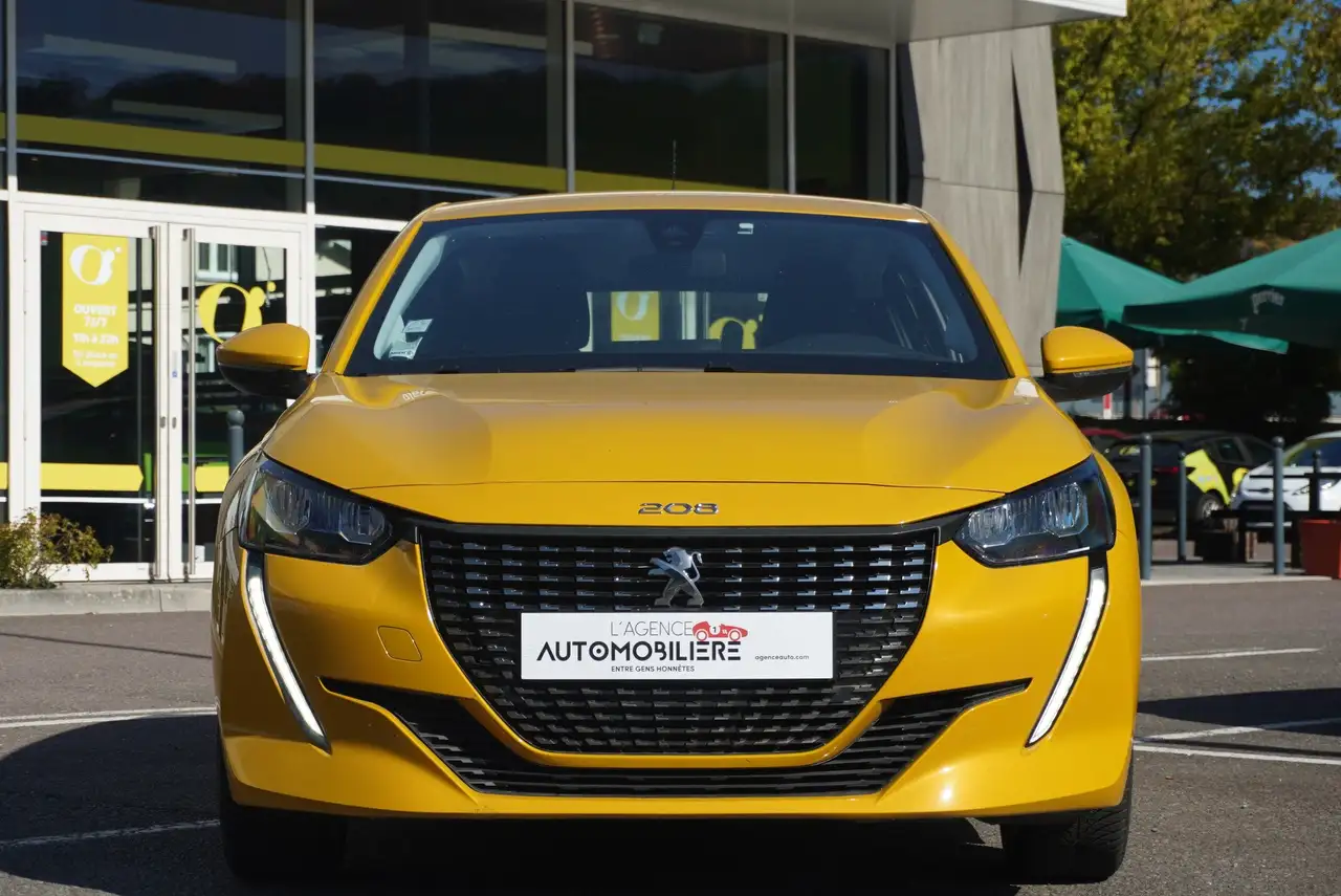 Peugeot 208 208 — photo 2