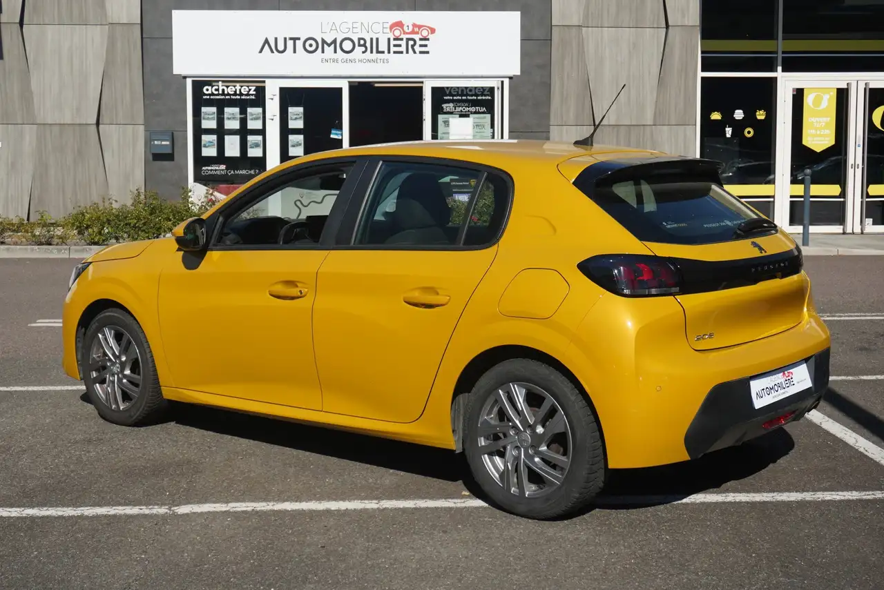 Peugeot 208 208 — photo 7